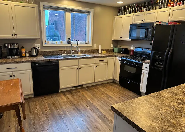 Holiday home 3bd Townhome Walking Distance To Stadiums And Downtown With Parking