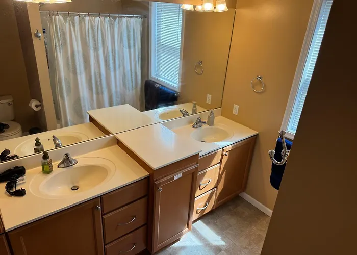 3bd Townhome Walking Distance To Stadiums And Downtown With Parking Pittsburgh